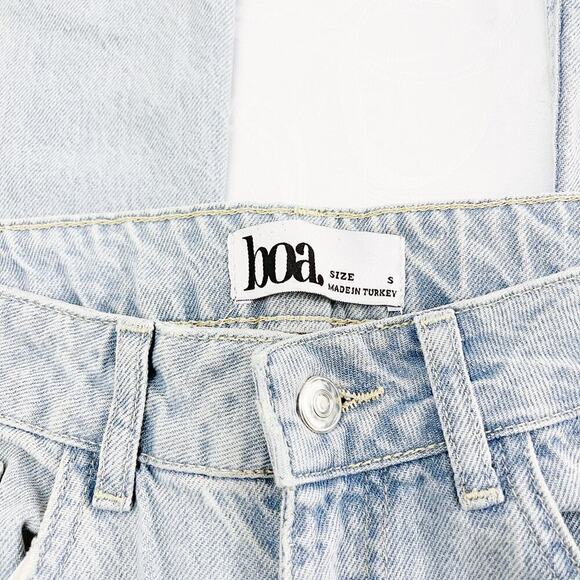 BOA Light Wash Wide Leg Denim jeans Size Small - Picture 2 of 7